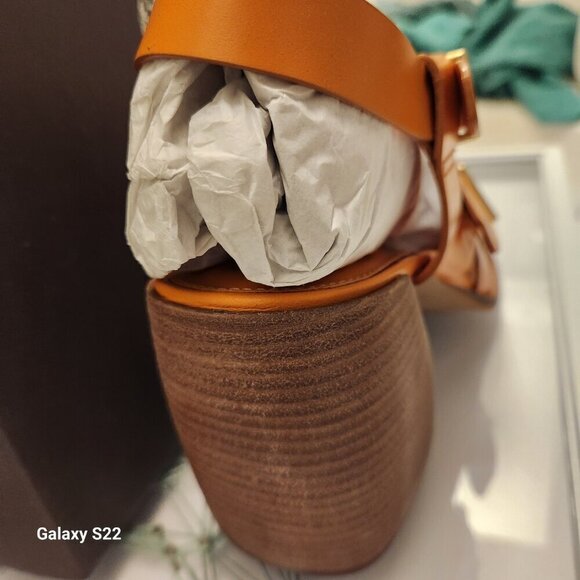 Vince Camuto Leather "Penina" Apricot Crush Block Heeled Sandals. 10. NIB - Picture 4 of 13